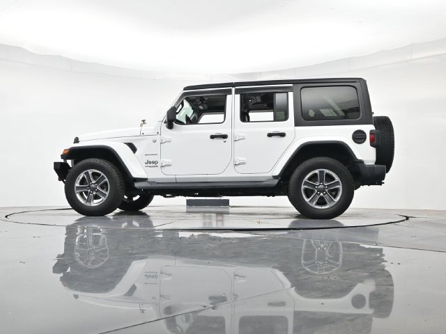 Used 2018 Jeep Wrangler Unlimited Sahara AWD/4WD image 34