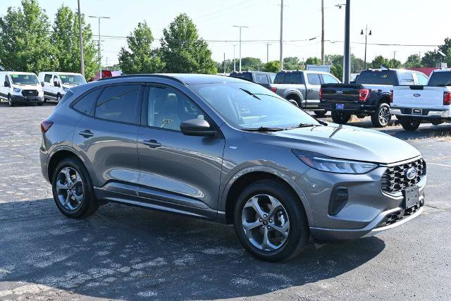 Certified 2024 Ford Escape ST-Line w/ Tech Pack #1 AWD/4WD image 7
