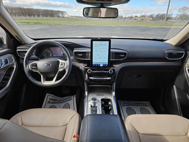 Certified 2022 Ford Explorer Limited w/ Limited Technology Package image 12