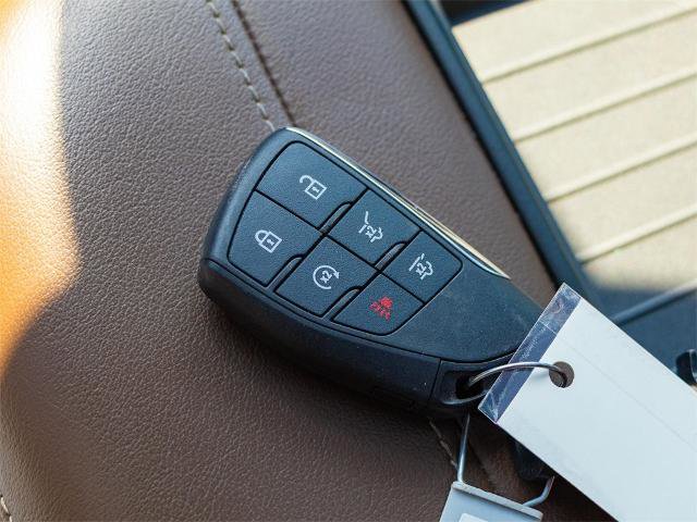 Used 2021 Chevrolet Suburban High Country image 39