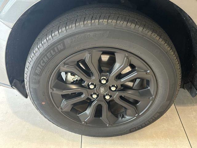 Certified 2024 Ford Maverick Lariat w/ Black Appearance Package FWD image 32