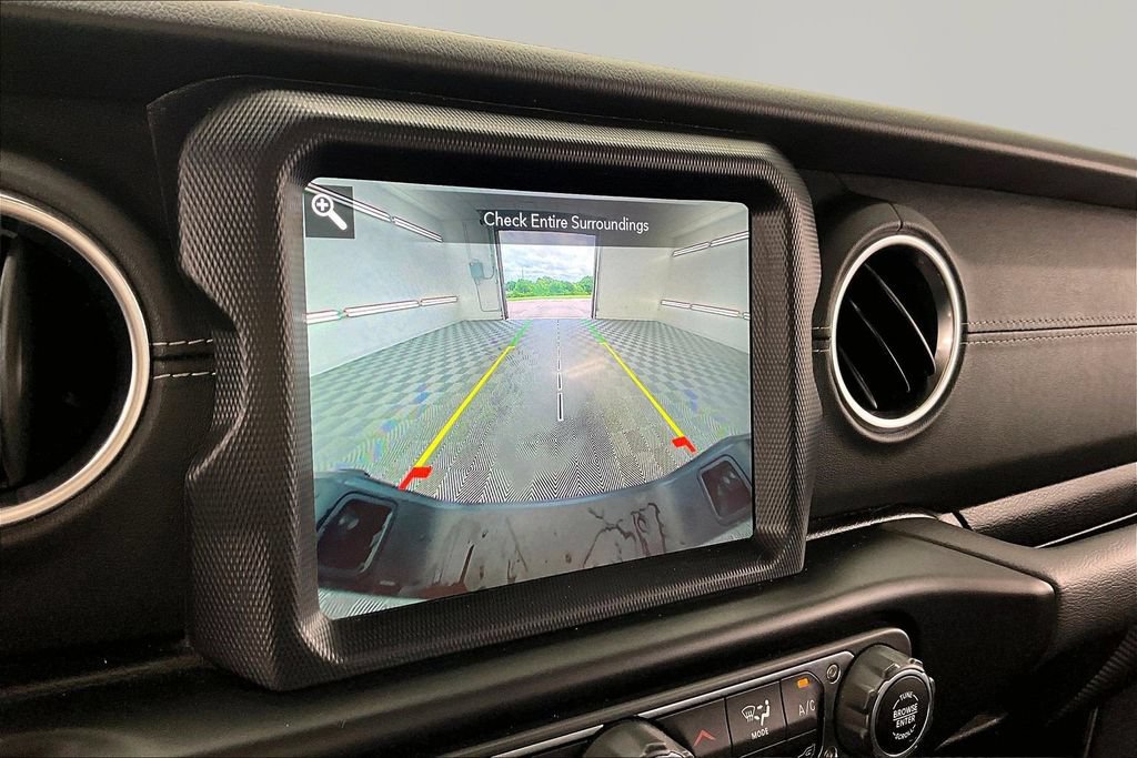 Used 2020 Jeep Gladiator Overland AWD/4WD image 22