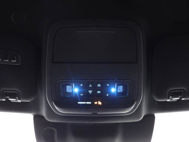 Certified 2021 Ford Explorer Platinum w/ Equipment Group 601A image 18