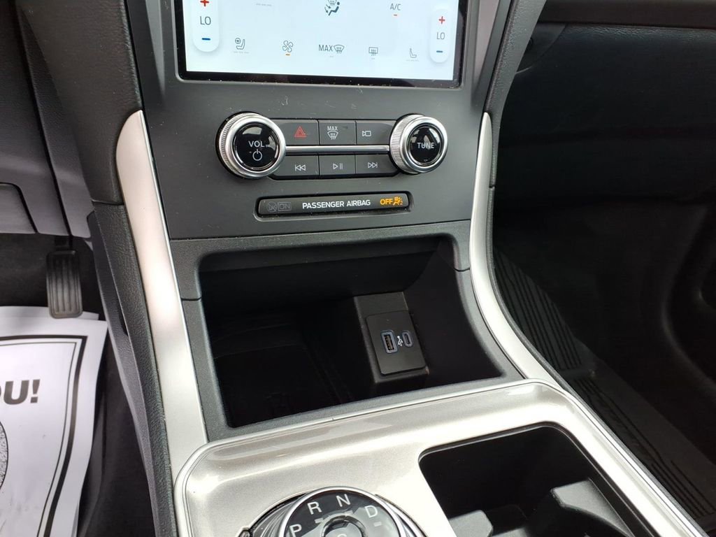 Certified 2024 Ford Edge SEL w/ Convenience Package AWD/4WD image 21