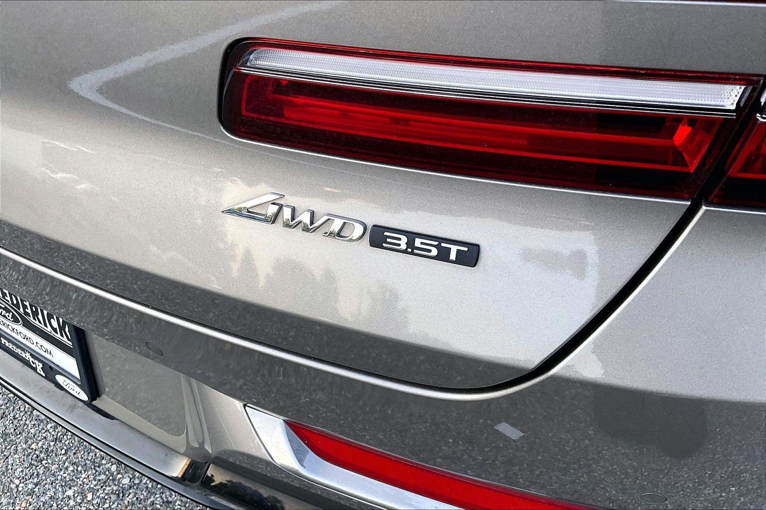 Used 2021 Genesis GV80 3.5T w/ Advanced Package 06 AWD/4WD image 8