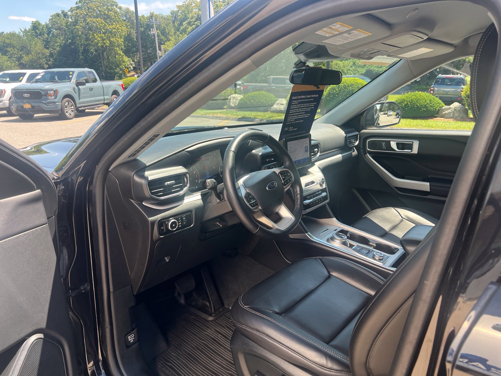 Certified 2023 Ford Explorer XLT w/ Equipment Group 202A AWD/4WD image 20