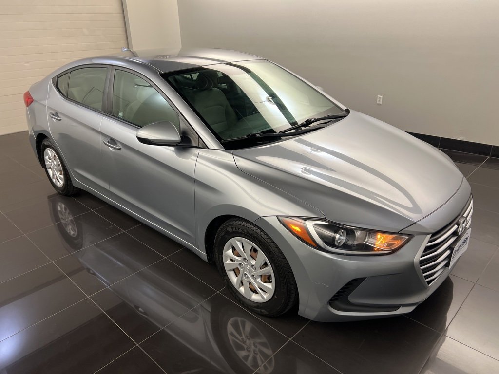 Used 2017 Hyundai Elantra SE