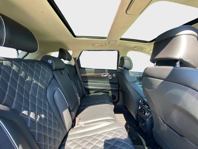 Used 2024 Genesis GV80 3.5T w/ Prestige Package AWD/4WD image 15