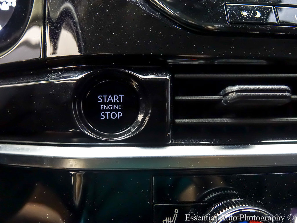 Used 2025 Nissan Pathfinder SL AWD/4WD image 15