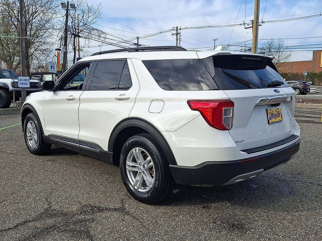 Certified 2023 Ford Explorer XLT w/ Equipment Group 202A AWD/4WD image 22