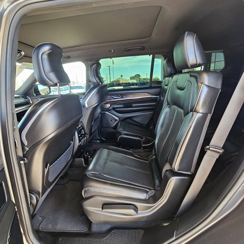 Used 2021 Jeep Grand Cherokee L Overland w/ Luxury Tech Group IV image 14