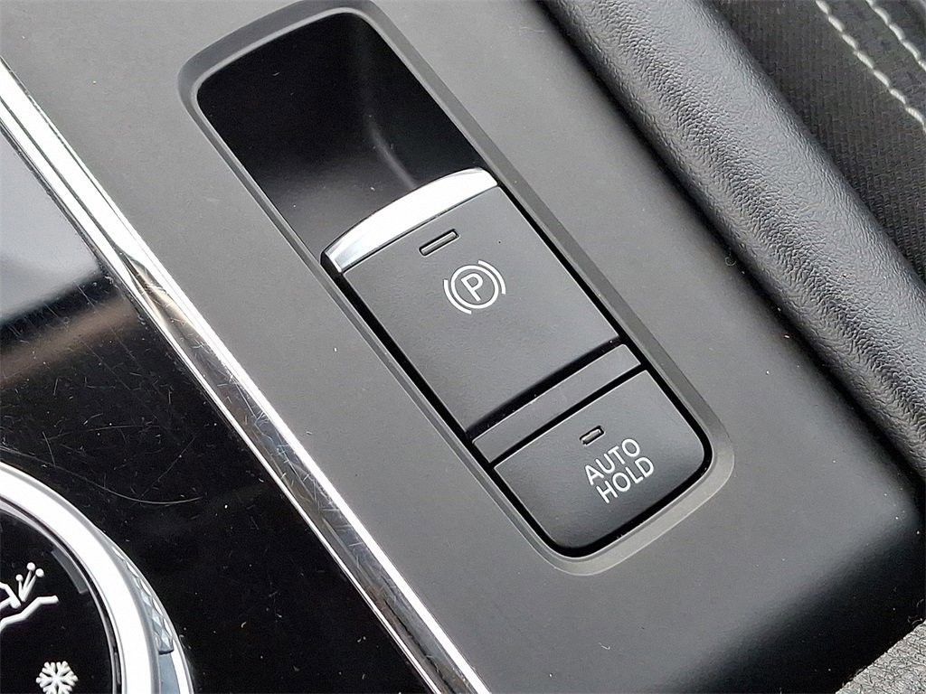 Used 2022 Mitsubishi Outlander ES image 24