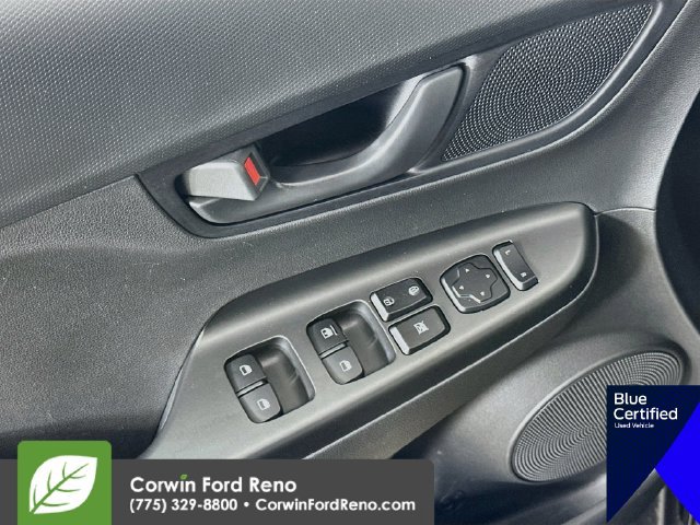 Used 2022 Hyundai Kona SE FWD image 21