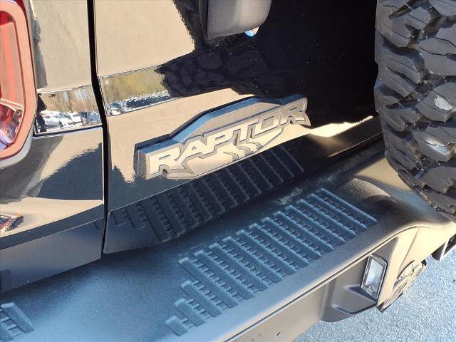Certified 2024 Ford Bronco Raptor w/ Interior Carbon Fiber Pack 6 AWD/4WD image 30