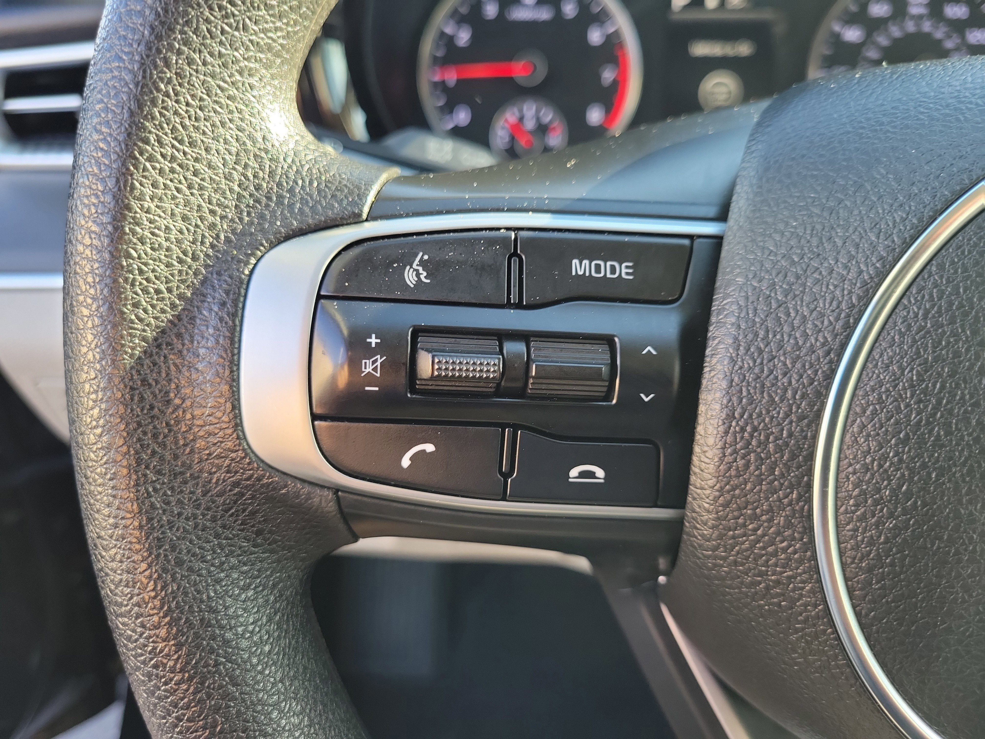 Used 2022 Kia K5 LXS image 6