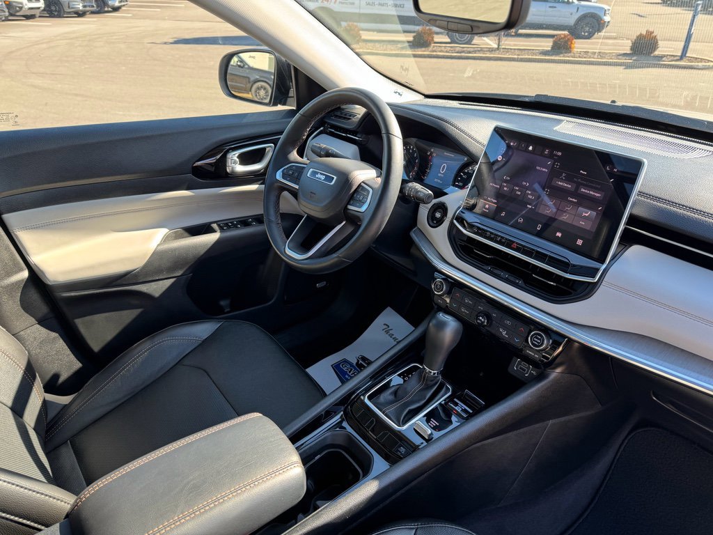 Used 2022 Jeep Compass Limited w/ Sun and Sound Group image 14