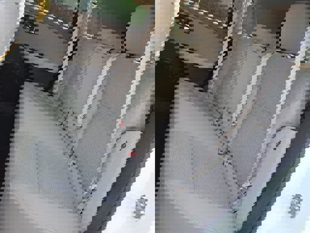 Used 2023 Nissan Rogue SV image 12