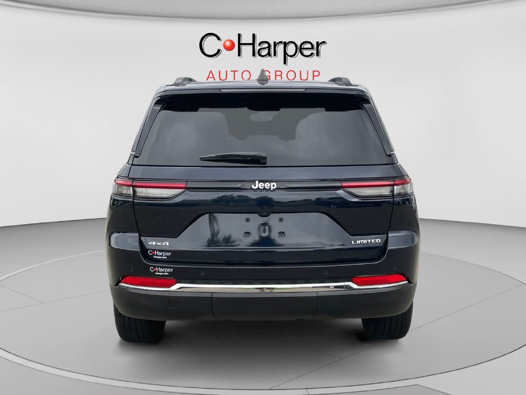 Used 2024 Jeep Grand Cherokee Limited AWD/4WD image 4