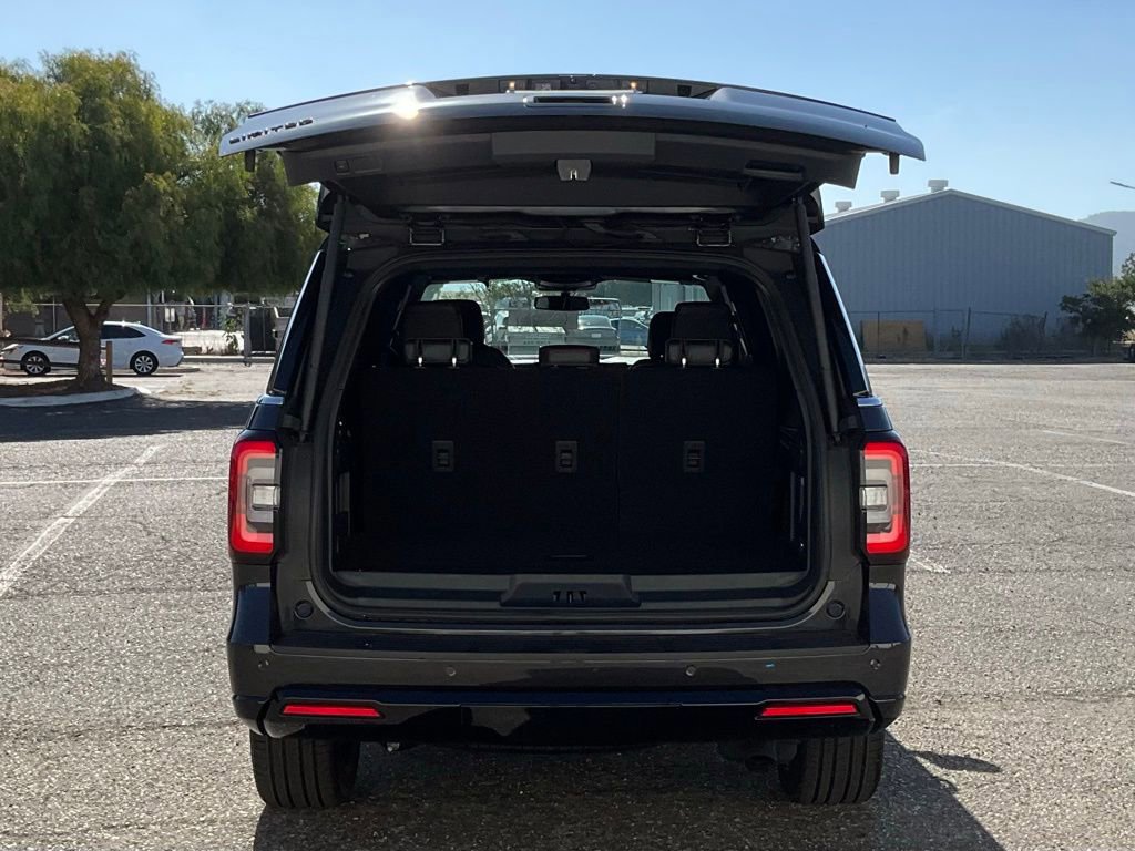 Certified 2024 Ford Expedition Limited image 26
