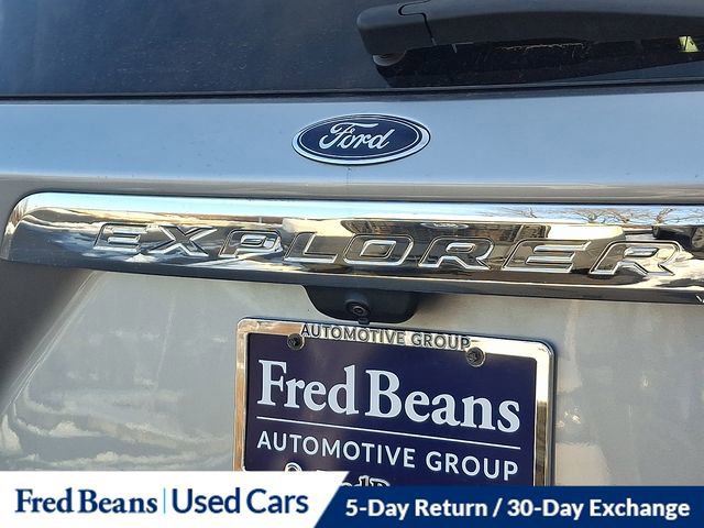 Certified 2022 Ford Explorer XLT w/ Equipment Group 202A image 31