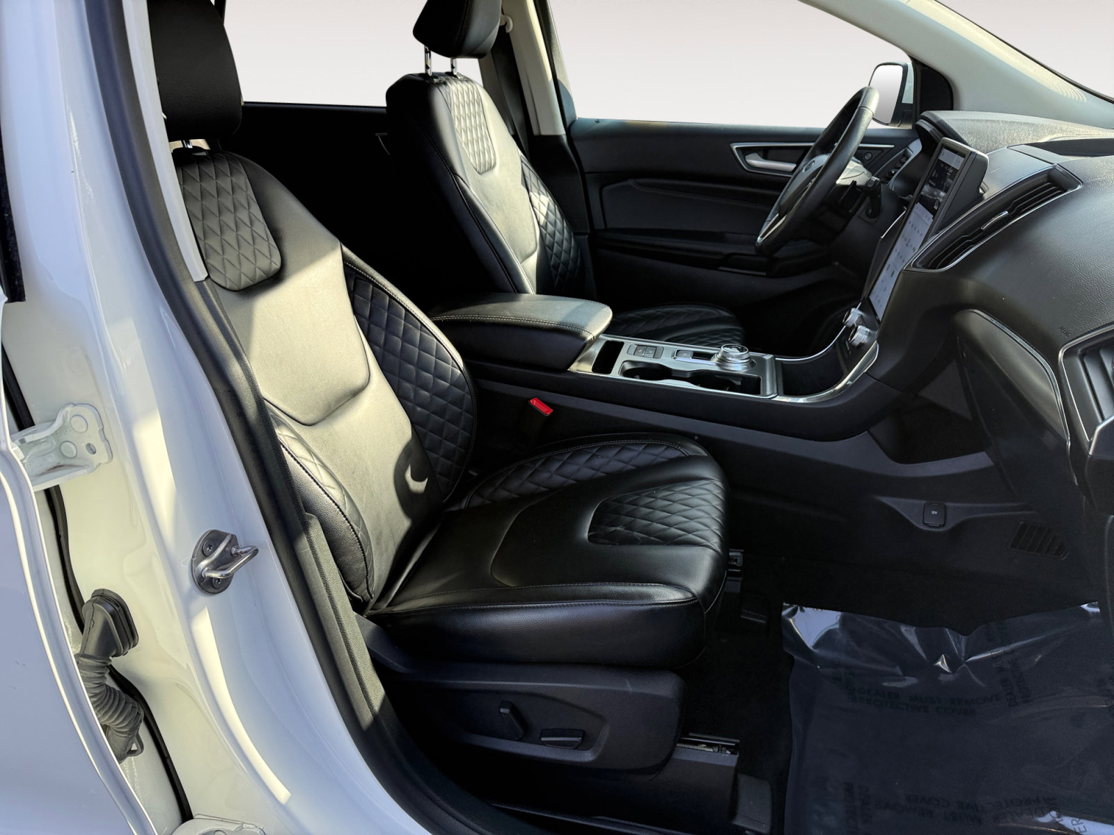 Certified 2023 Ford Edge Titanium w/ Class II Trailer Tow Package image 19