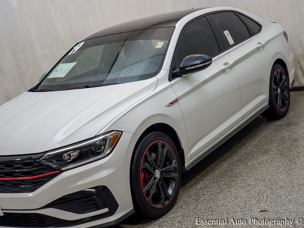 Used 2019 Volkswagen Jetta GLI FWD image 4