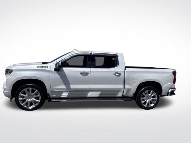 Used 2024 Chevrolet Silverado 1500 High Country w/ High Country Premium Package AWD/4WD image 2