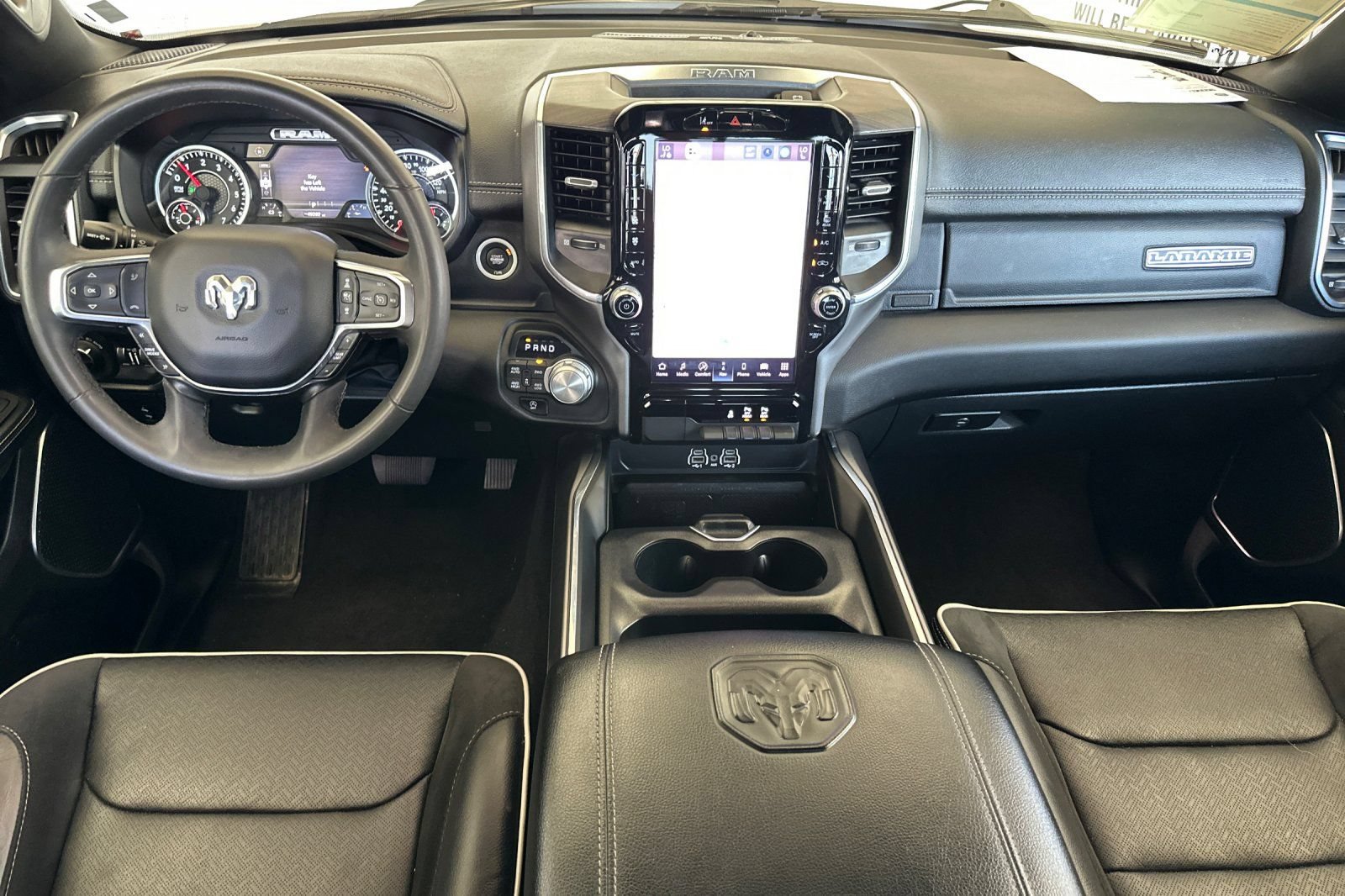 Used 2025 RAM 1500 Laramie AWD/4WD image 13