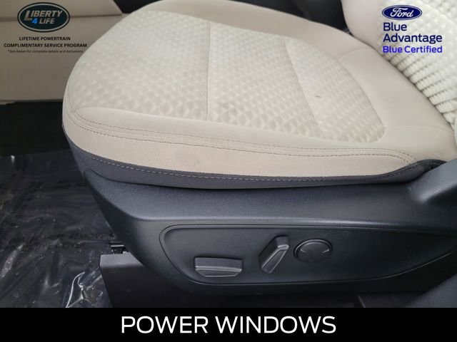 Certified 2020 Ford Escape SE image 14