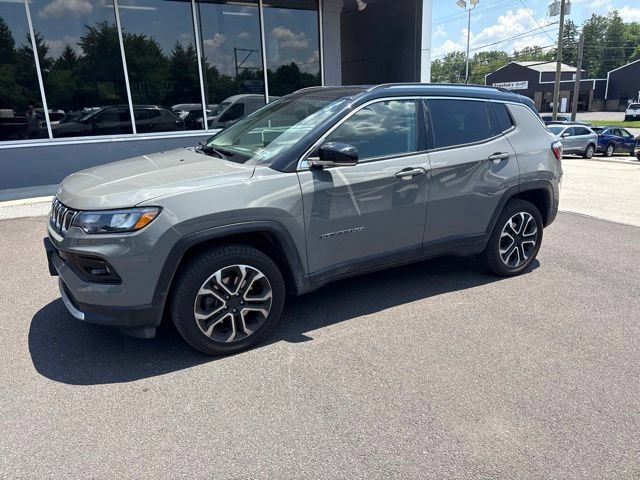 Used 2022 Jeep Compass Limited AWD/4WD image 5