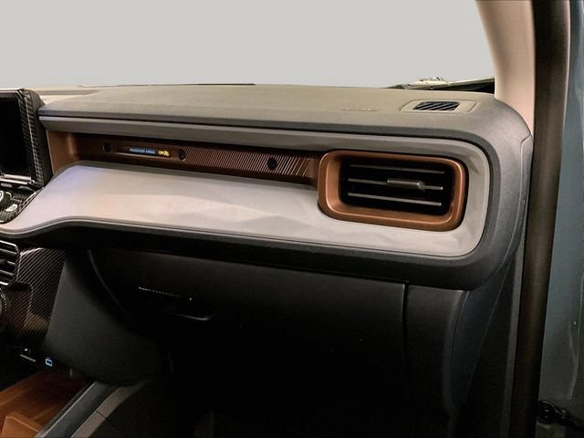 Certified 2022 Ford Maverick Lariat w/ Lariat Luxury Package AWD/4WD image 15