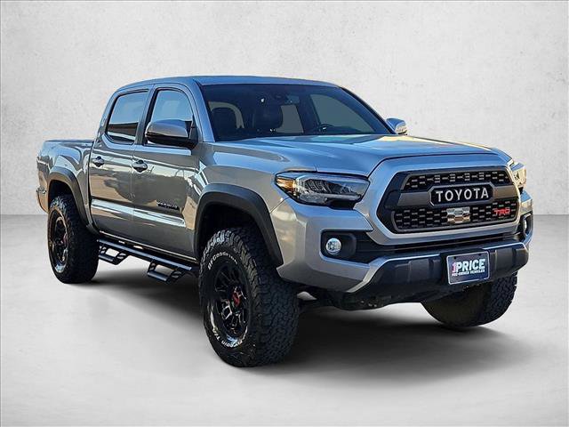 Used 2021 Toyota Tacoma TRD Off-Road w/ TRD Premium Off Road Package AWD/4WD image 3