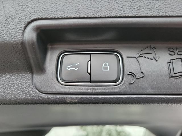 Certified 2025 Ford Explorer Active AWD/4WD image 32