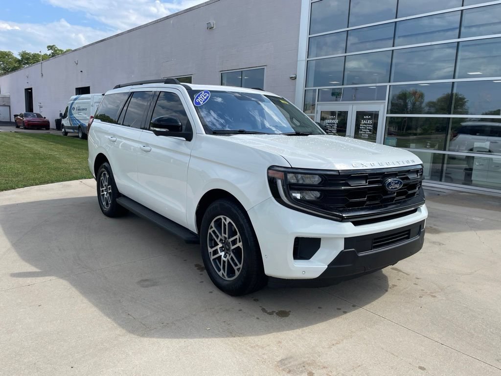 Certified 2025 Ford Expedition Active