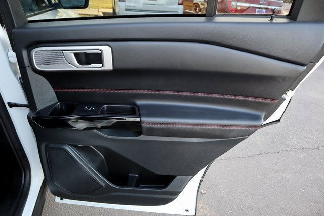 Certified 2023 Ford Explorer ST-Line w/ Class IV Trailer Tow Package image 21