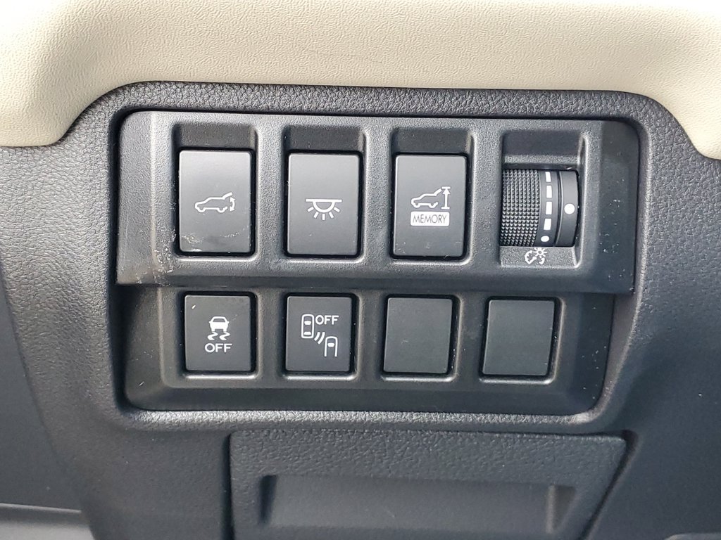 Used 2022 Subaru Ascent Touring AWD/4WD image 25