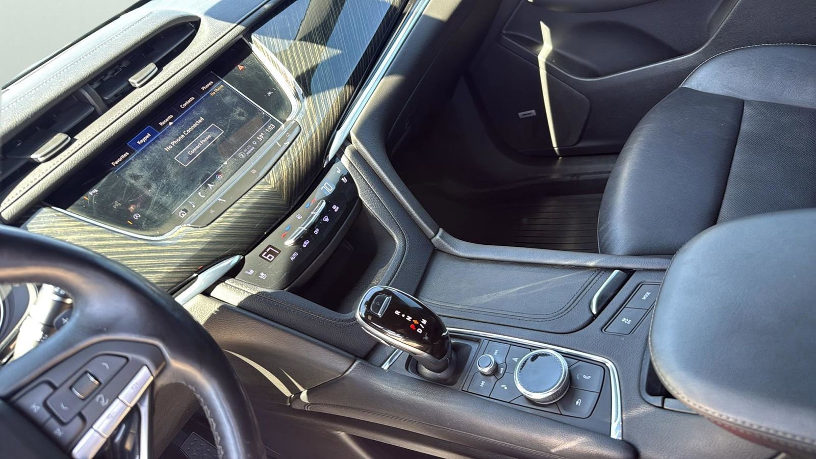 Used 2021 Cadillac XT6 Premium Luxury image 19