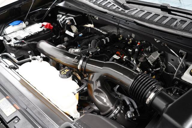 Certified 2025 Ford Expedition Active AWD/4WD image 36