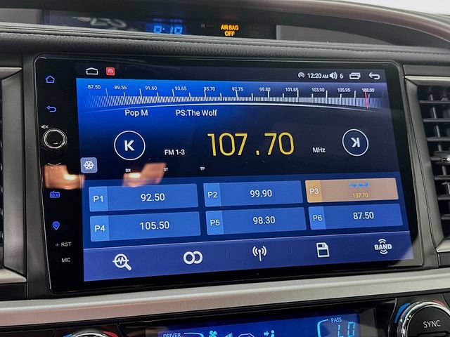 Used 2018 Toyota Highlander Limited Platinum AWD/4WD image 22