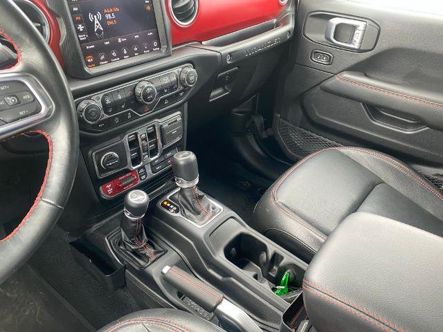 Used 2022 Jeep Wrangler Unlimited Rubicon w/ LED Lighting Group AWD/4WD image 22