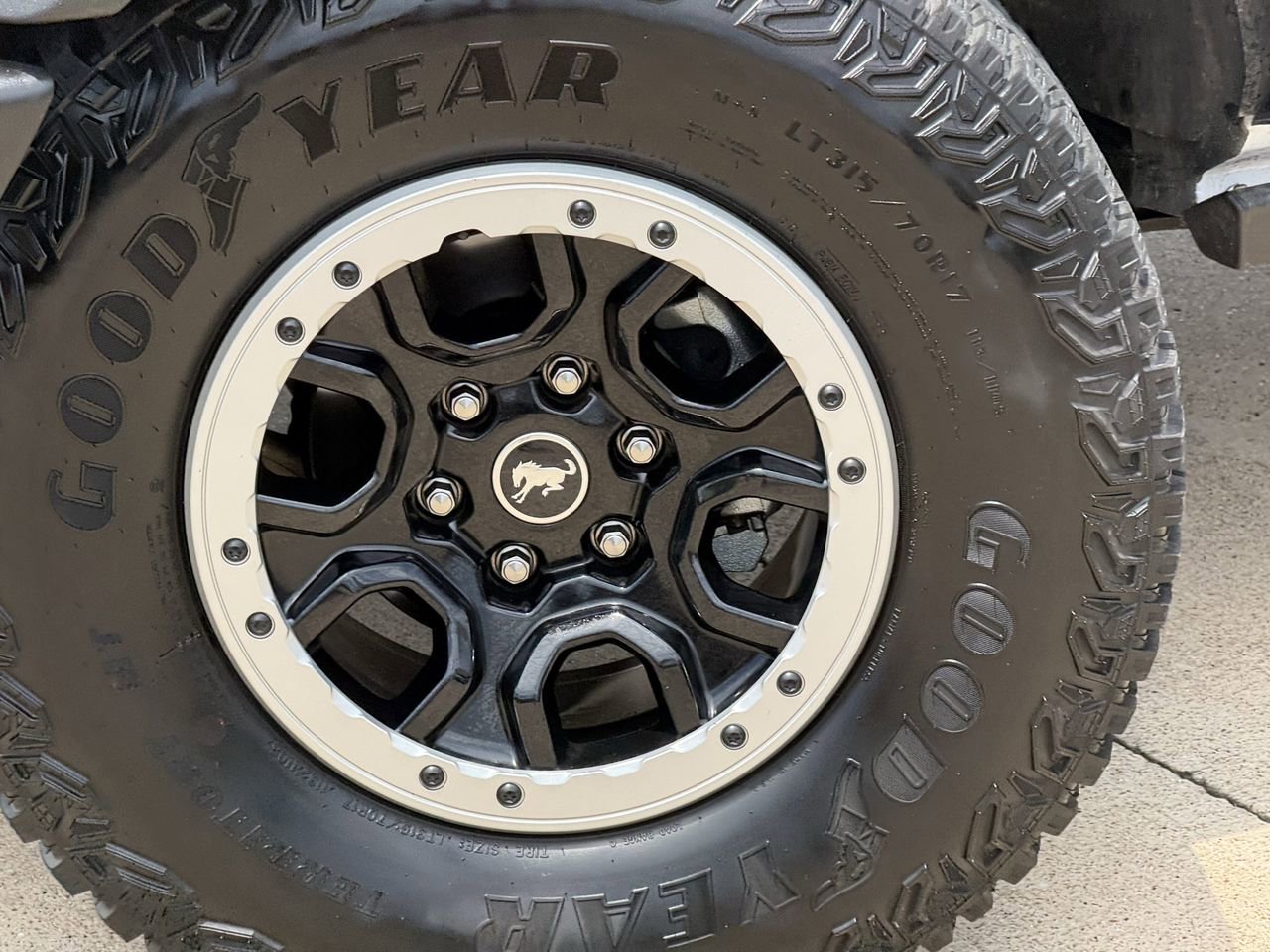 Certified 2022 Ford Bronco Badlands AWD/4WD image 8