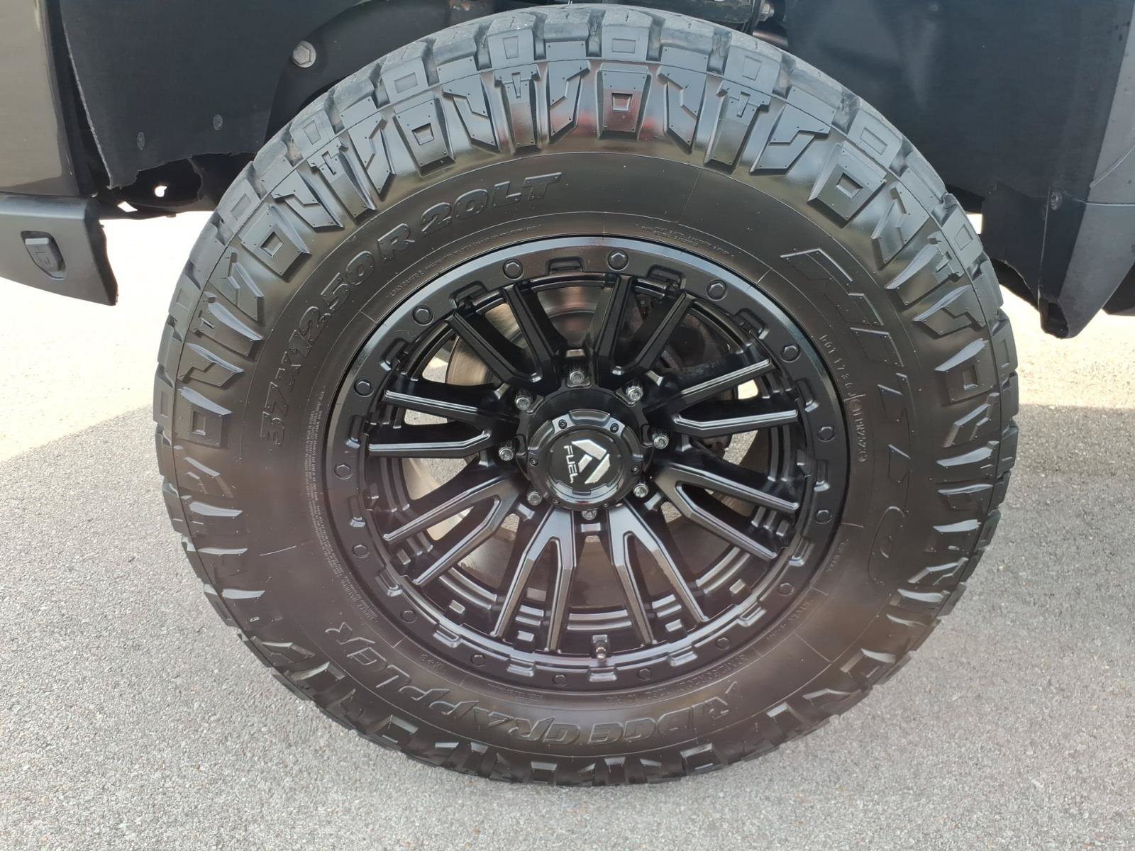 Used 2023 GMC Sierra 2500 AT4 w/ AT4 Premium Plus Package AWD/4WD image 9