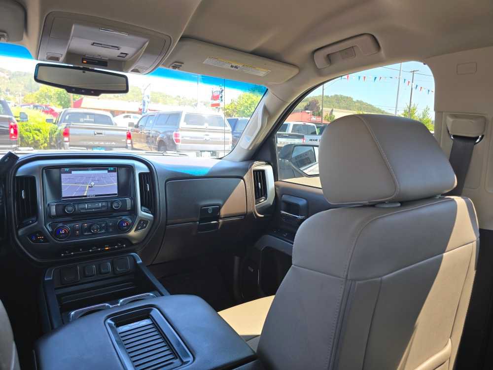 Used 2017 Chevrolet Silverado 1500 LTZ Z71 w/ LTZ Plus Package AWD/4WD image 14