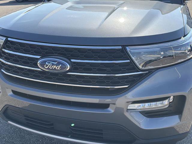 Certified 2023 Ford Explorer XLT w/ Equipment Group 202A AWD/4WD image 11