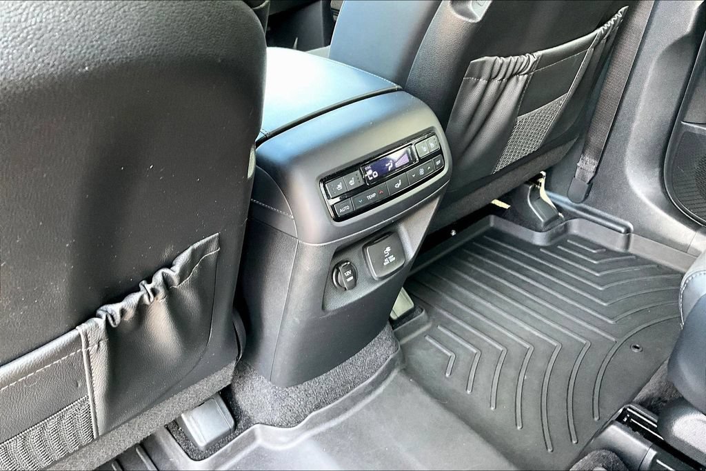 Used 2024 Hyundai Palisade Calligraphy AWD/4WD image 12