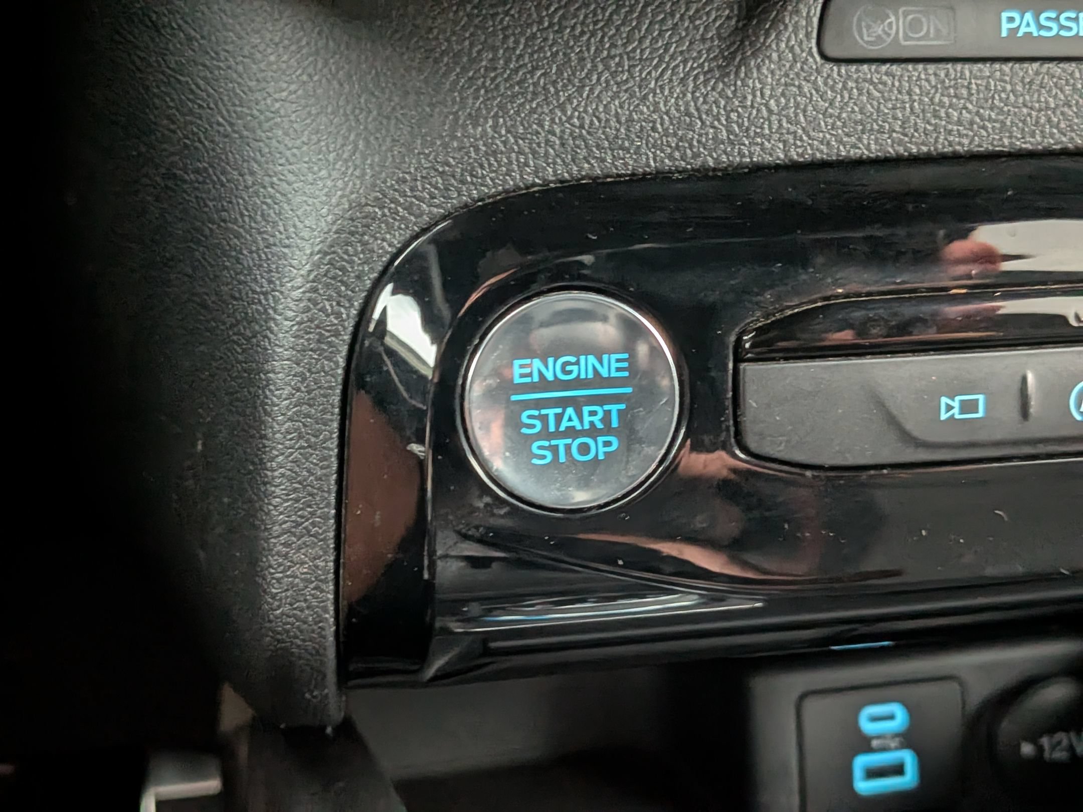 Certified 2023 Ford Escape ST-Line Select w/ Tech Pack #2 AWD/4WD image 28