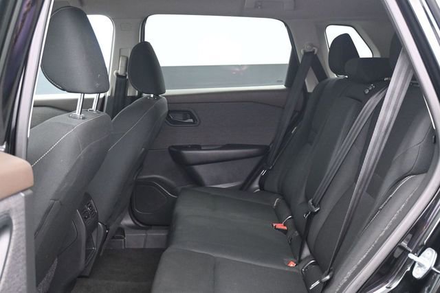 Used 2023 Nissan Rogue S AWD/4WD image 5
