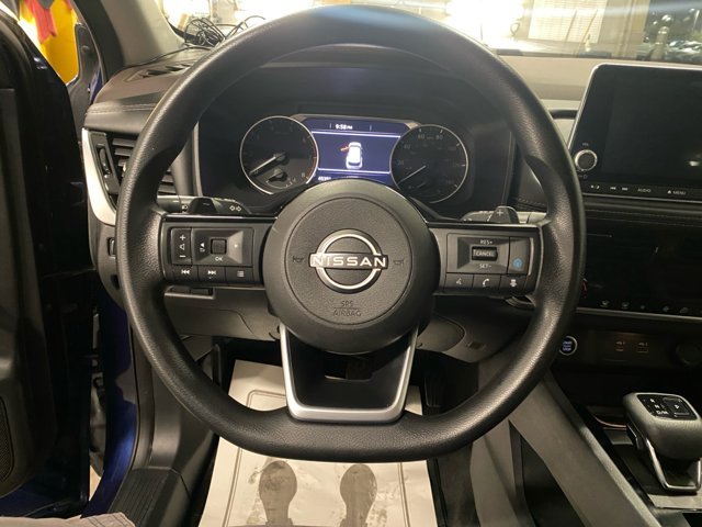 Used 2022 Nissan Rogue SV AWD/4WD image 9