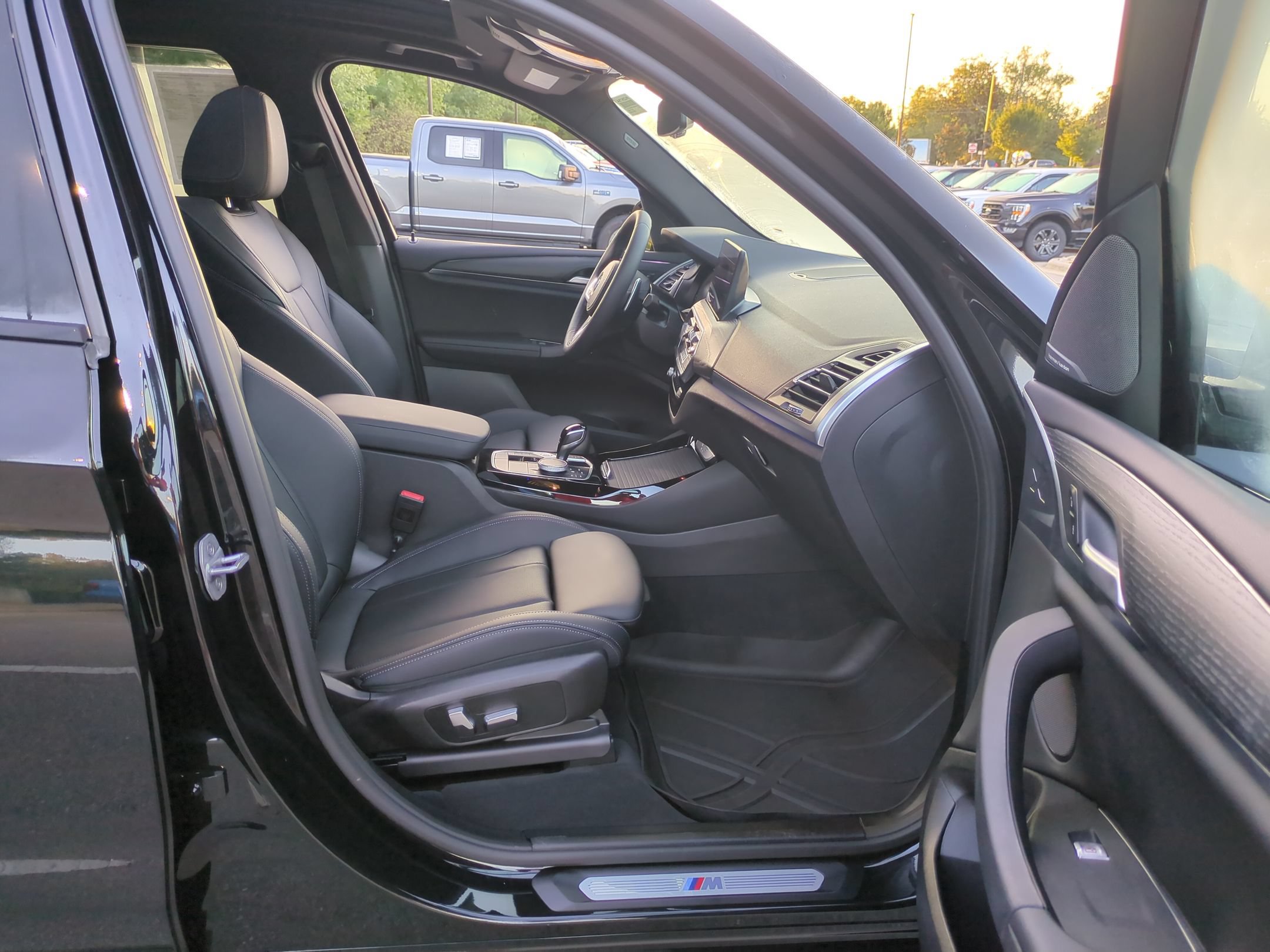 Used 2023 BMW X3 sDrive30i w/ M Sport Package RWD image 39