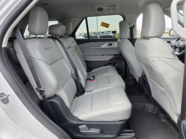 Certified 2025 Ford Explorer Active w/ Active Comfort Package RWD image 28